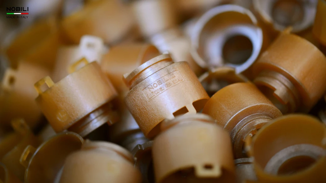 Điểm nổi bật của vòi rửa bát dây rút NOBILI MANIA NB217B