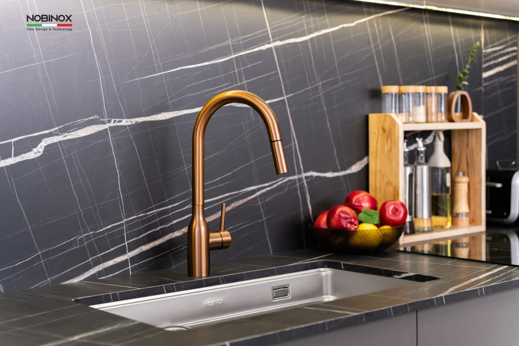 Vòi rửa bát dây rút NOBINOX AQUA NX662T