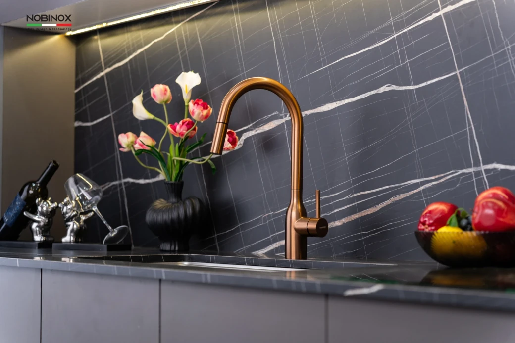 Vòi rửa bát dây rút NOBINOX AQUA NX662T