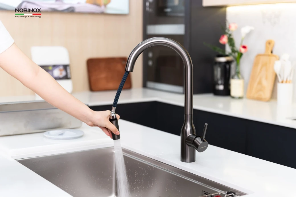 vòi rửa bát dây rút NOBINOX AQUA NX664D