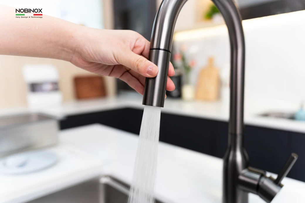 vòi rửa bát dây rút NOBINOX AQUA NX664D