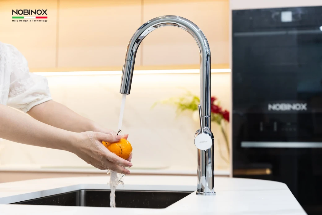 vòi rửa bát dây rút NOBINOX ADORA NX990