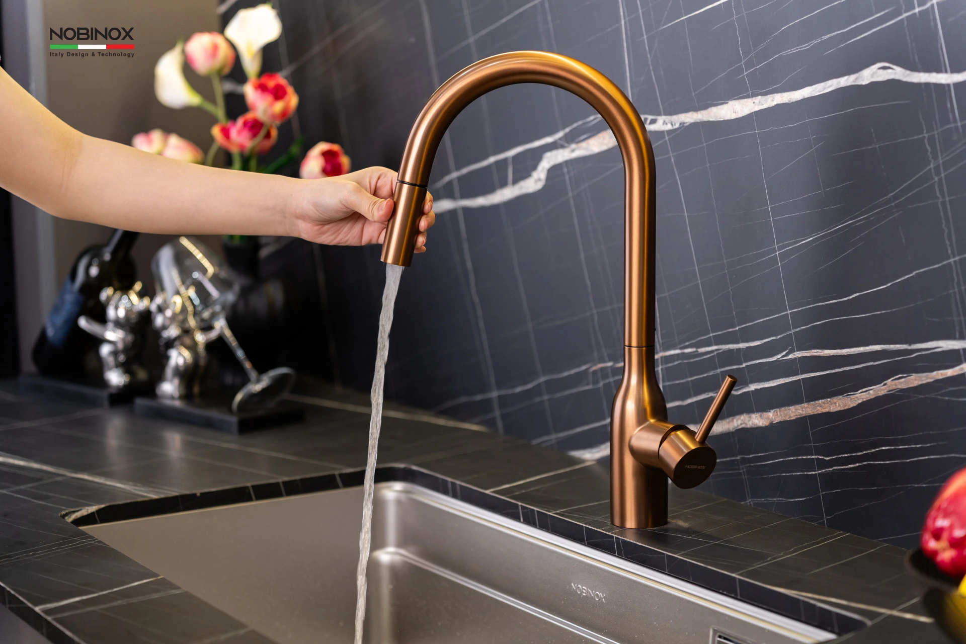 Ảnh VÒI RỬA BÁT DÂY RÚT  NOBINOX AQUA NX662T 7